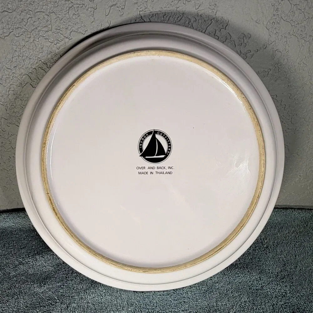White vtg apple
